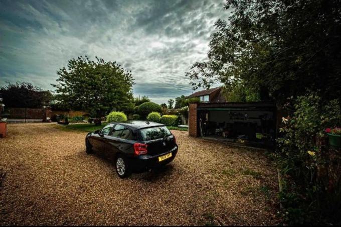 Serene Spacious Room Staines-upon-Thames Exterior foto