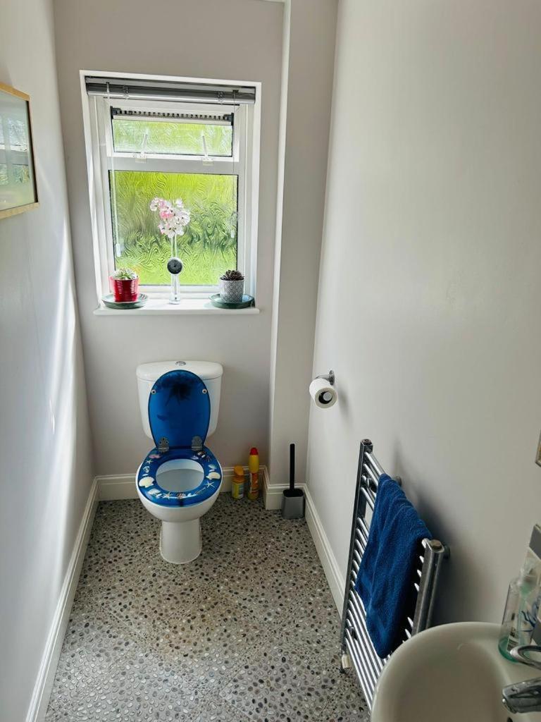 Serene Spacious Room Staines-upon-Thames Exterior foto